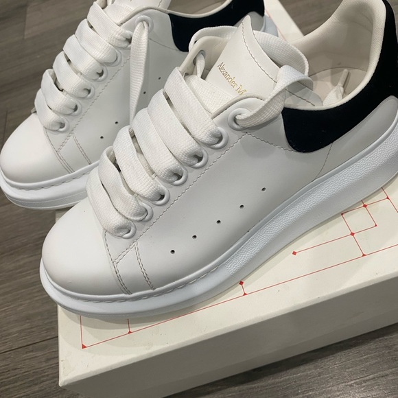 Alexander McQueen sneakers ! - Picture 3 of 7